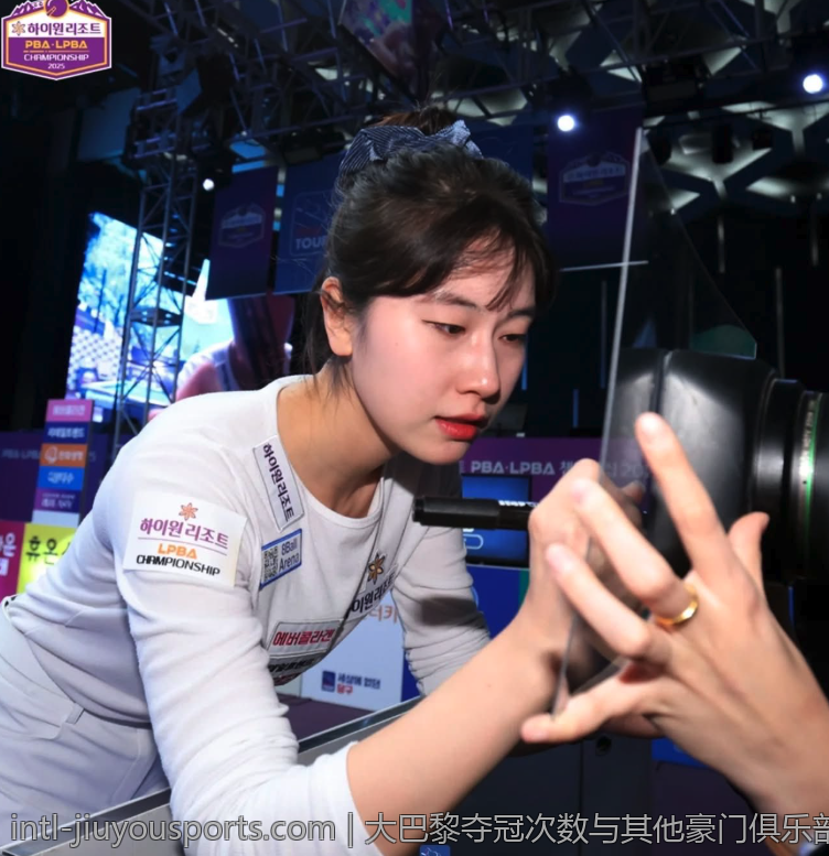 大巴黎夺冠次数与其他豪门俱乐部的对比